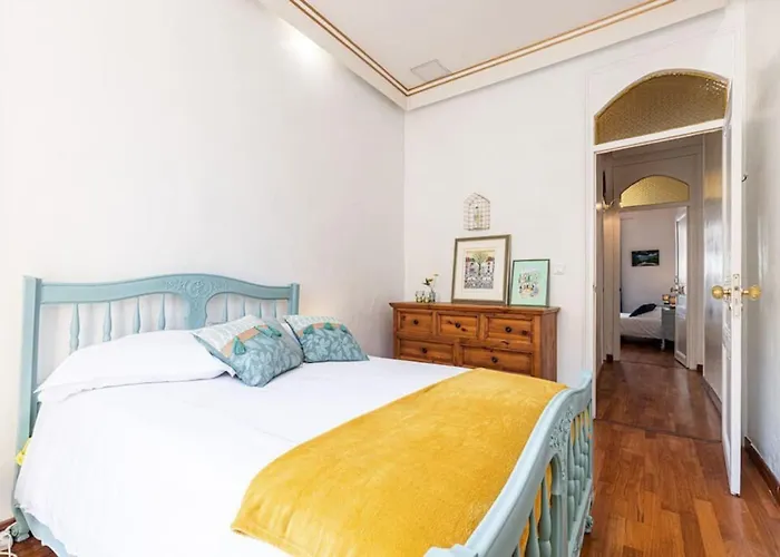 Risso - Comfortable 3 Bedrooms With Balcony Apartment *