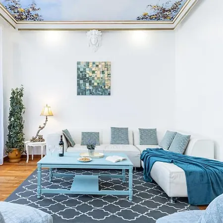 Risso - Comfortable 3 Bedrooms With Balcony Lejlighed Nice