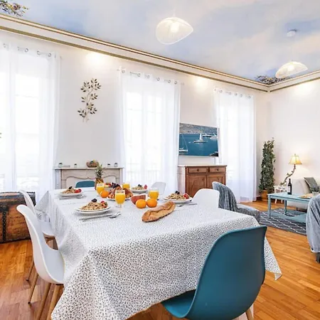 公寓 Risso - Comfortable 3 Bedrooms With Balcony