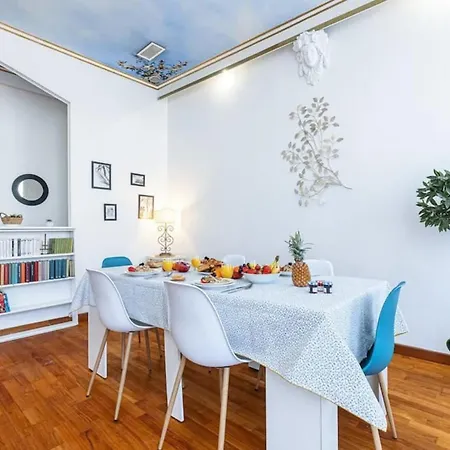 Risso - Comfortable 3 Bedrooms With Balcony Apartman